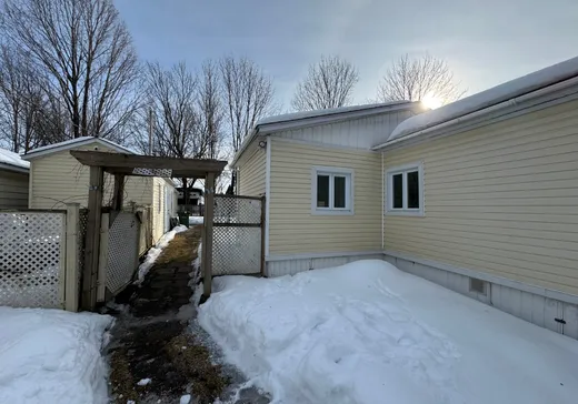 House for sale - 26 Rue des Lilas, Granby, J2H 2C1