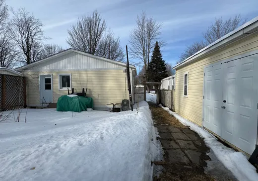 House for sale - 26 Rue des Lilas, Granby, J2H 2C1