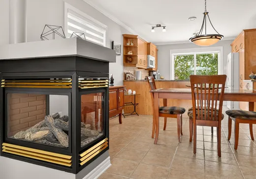 Maison à vendre - 109 Rue des Chênes, Lavaltrie, J5T 4C6