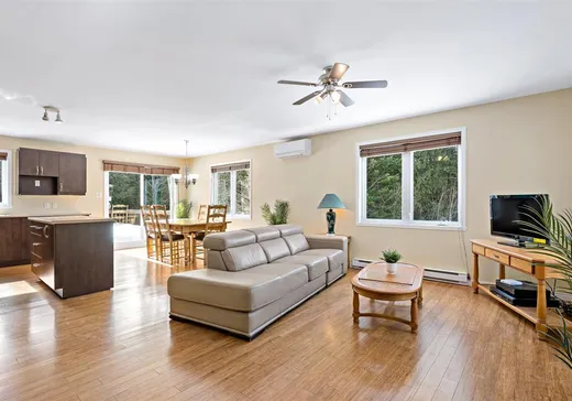 Maison à vendre - 1708 Route 323 N., St-Remi-D'Amherst, J0T 2L0