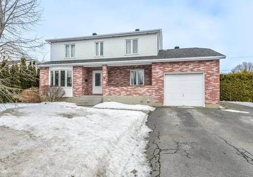 Maison à étages à vendre - 88 Rue Grenier, Saint-Jean-sur-Richelieu, J2W1P7