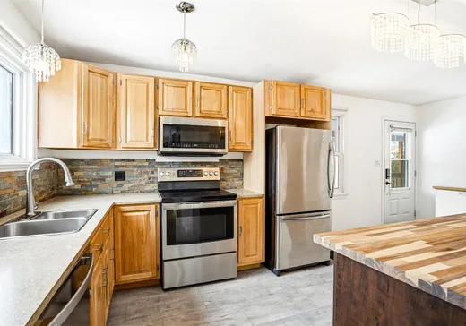 Maison à vendre - 108 Rue Hallé, Cowansville, J2K 2J9