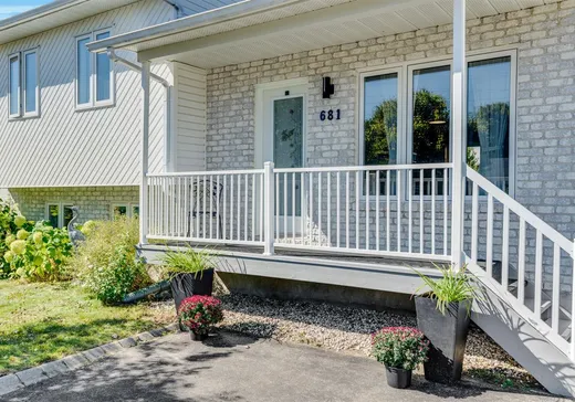 House for sale - 681 Rue Bastien, Buckingham, J8L 3Y6