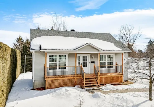 Bungalow for sale - 475 Rue des Merisiers, Coaticook, J1A3H8