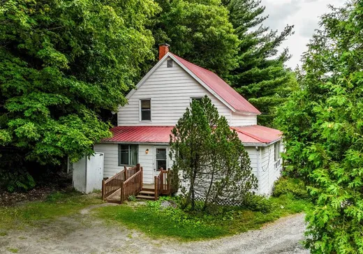 Bungalow à vendre - 2405 Ch. Lemire, App. 0, Sherbrooke, J1H0C5