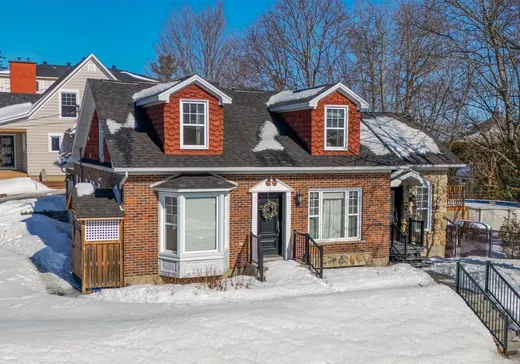 Maison à vendre - 43 Rue Édouard O., Magog, J1X 1H6