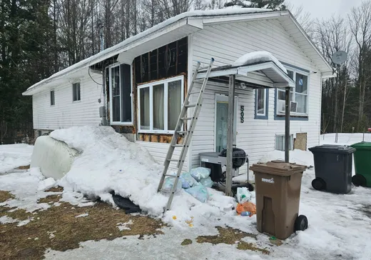 House for sale - 505 Rue Nault, St-Nicephore, J2A 3T1