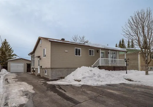 Bungalow à vendre - 3480 Rue Pouliot, Terrebonne, J6Y1K5