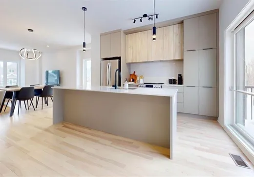 Maison à vendre - 7368 Boul. des Laurentides, Laval (Auteuil), H7H 1V8