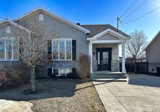 Maison à vendre - 43 Rue des Sittelles, Victoriaville, G6T 2L4