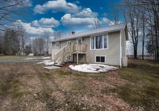 Maison à vendre - 168 Rue Champagne, Acton Vale, J0H 1A0