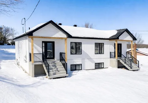 Maison à vendre - 409 Rue Mercier, Val-des-Monts, J8N 4K1