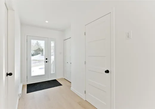 Maison à vendre - 409 Rue Mercier, Val-des-Monts, J8N 4K1