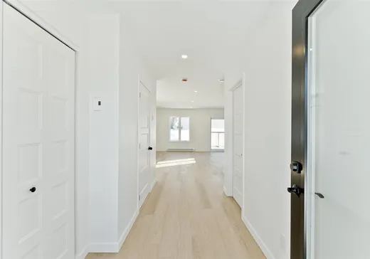 Maison à vendre - 409 Rue Mercier, Val-des-Monts, J8N 4K1