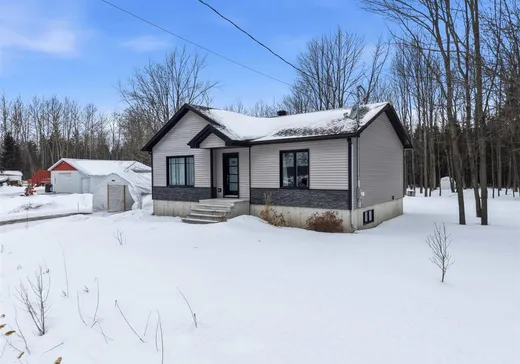 House for sale - 1030 Rue des Saumons, Ste-Marie-De-Blandford, G0X 2W0