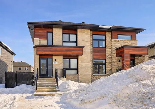 Maison à étages à vendre - 17030 Rue De Menneville, Mirabel, J7J0Y6