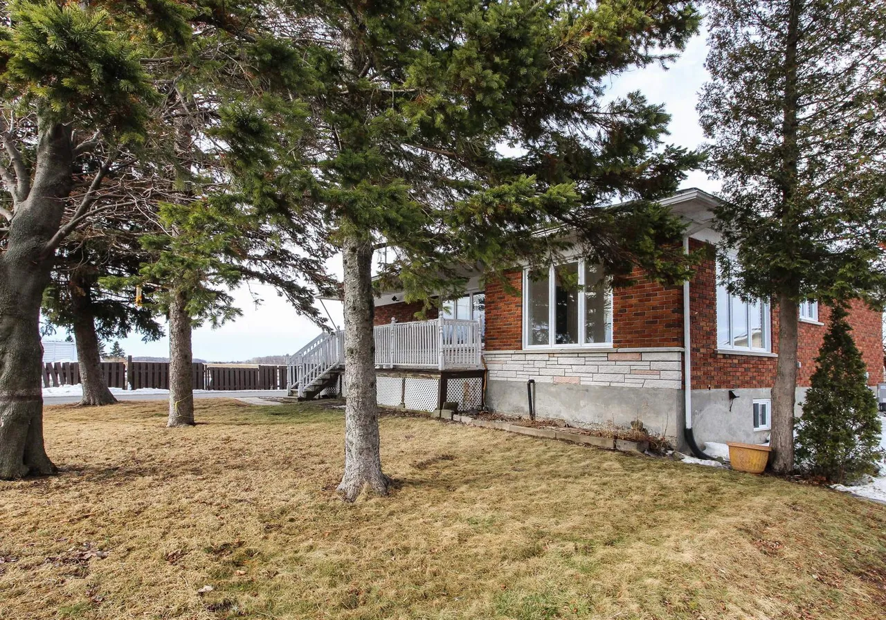 788 Ch. de la Haute-Rivière — photo 2