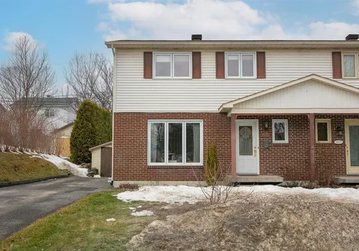 Maison à étages à vendre - 1415 Rue Morineau, Fleurimont, J1E3R6