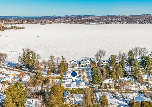 Maison à vendre - 217 Av. des Scouts, Magog, J1X 5W8