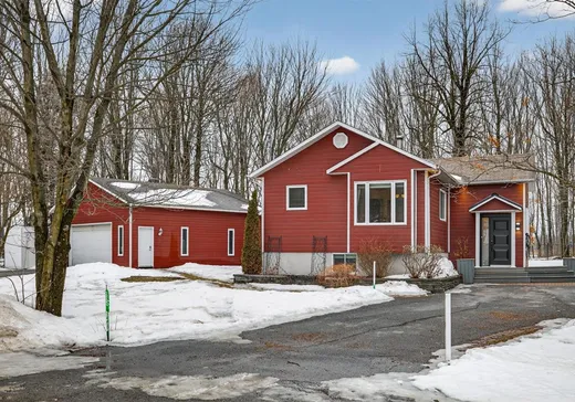 Maison à vendre - 215 Rue Cloutier, Acton Vale, J0H 1A0