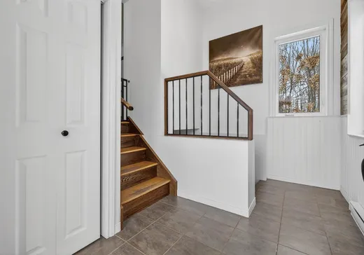 Maison à vendre - 215 Rue Cloutier, Acton Vale, J0H 1A0