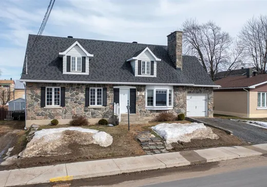 Maison à vendre - 451 Rue Dauth, St-Leonard-D'Aston, J0C 1M0