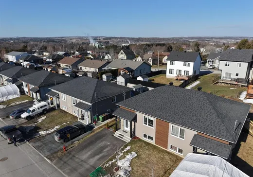 Maison à vendre - 62 Rue Gisèle-Trudeau, Sherbrooke, J1C 0G1