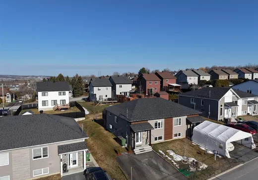 Maison à vendre - 62 Rue Gisèle-Trudeau, Sherbrooke, J1C 0G1