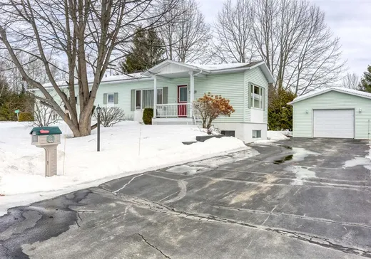 Bungalow à vendre - 3860 Rue des Tulipes, Cap-De-La-Madeleine, G0X3J0