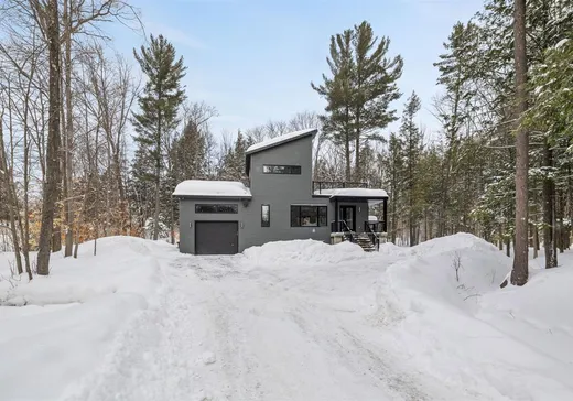 House for sale - 121 Rue Kavanagh, Saint-Colomban, J5K 2P4