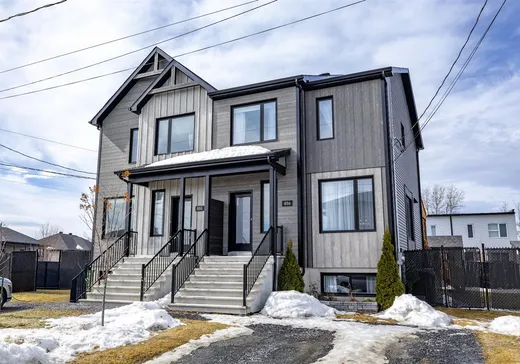 Maison à vendre - 856 Rue de Honfleur, Rock Forest-Saint-Élie-Deauville, J1N 1C9