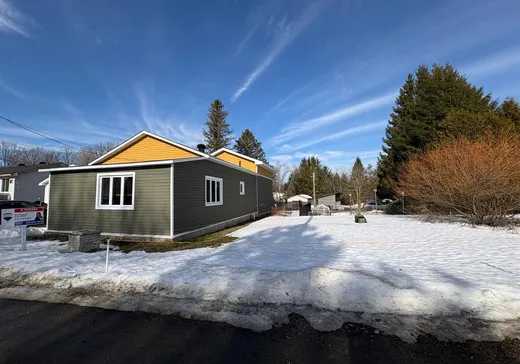 Un étage et demi à vendre - 103 21e Avenue, Val des Sources, J1T3M7