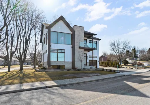 Maison à étages à vendre - 372 Rue Principale, Beauharnois, J6N0E5