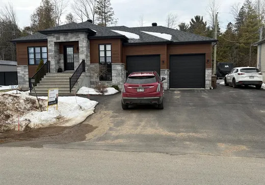 Bungalow à vendre - 35 Rue St-Émilion, Lachute, J8G0C3