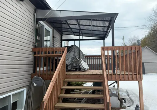 Maison à vendre - 35 Rue St-Émilion, Lachute, J8G 0C3