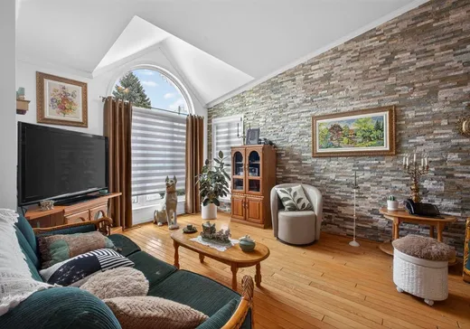 Maison à vendre - 115 39e Avenue, Saint-Zotique, J0P 1Z0