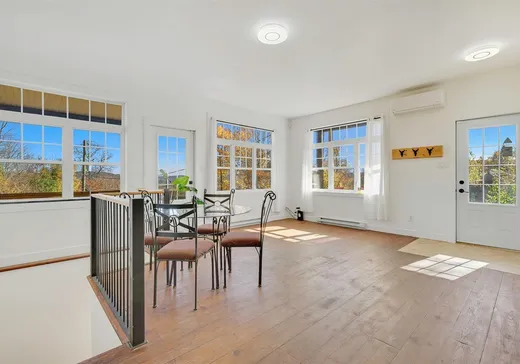 Maison à vendre - 2733Z Rue du Hameau, Sainte-Adèle, J8B 2G1