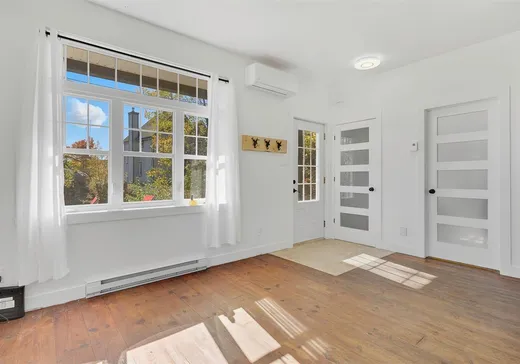 Maison à vendre - 2733Z Rue du Hameau, Sainte-Adèle, J8B 2G1