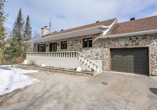 Bungalow for sale - 30 Ch. du Bonheur, Saint-Sauveur, J0R1A0