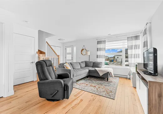 Maison à vendre - 144 Rue Moreau, St-Apollinaire, G0S 2E0