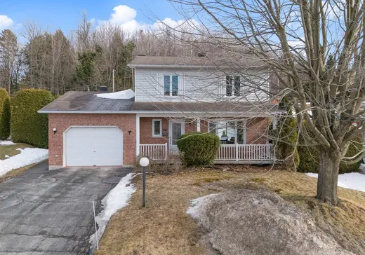 Maison à étages à vendre - 401 Rue des Tilleuls, Sherbrooke, J1G4T6