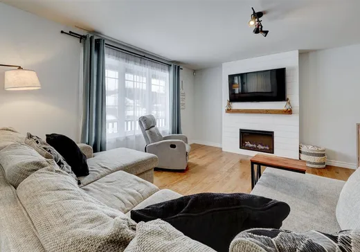 Maison à vendre - 11 Rue des Plateaux, St-Gabriel-De-Valcartier, G0A 4S0