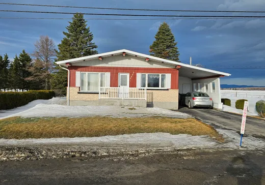 House for sale - 3637 Boul. St-Jean-Baptiste, Chicoutimi, G7H 7V4