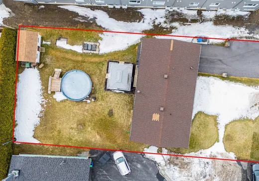 House for sale - 1156 Boul. du Bord-de-l'Eau, Salaberry-de-Valleyfield, J6S 0C3