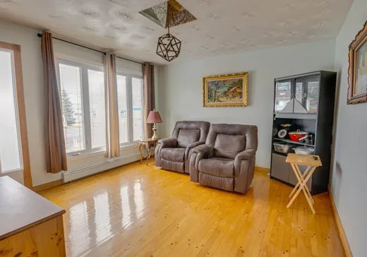 House for sale - 1156 Boul. du Bord-de-l'Eau, Salaberry-de-Valleyfield, J6S 0C3