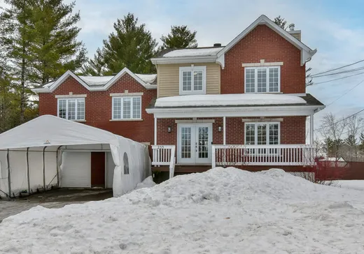 Two or more stories for sale - 235 Rue Bédard, Saint-Colomban, J5K1W4