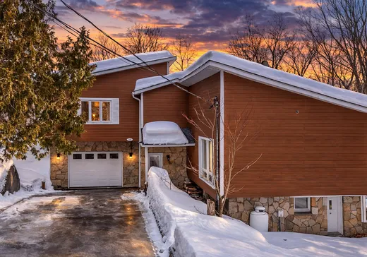 Two or more stories for sale - 760 Ch. des Cailles, Saint-Sauveur, J0R1K0