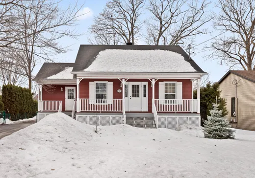 Two or more stories for sale - 167 Av. des Pins, Lavaltrie, J5T1S9