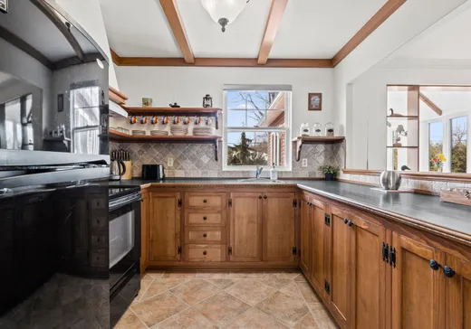 House for sale - 167 Av. des Pins, Lavaltrie, J5T 1S9