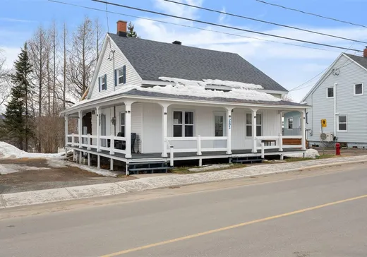 Two or more stories for sale - 281 Rue du Moulin, Herouxville, G0X3H0